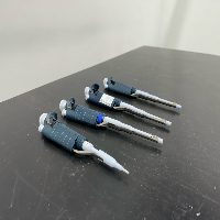 Gilson Pipetman Single Channel Pipettes - Quantity 4 image 1